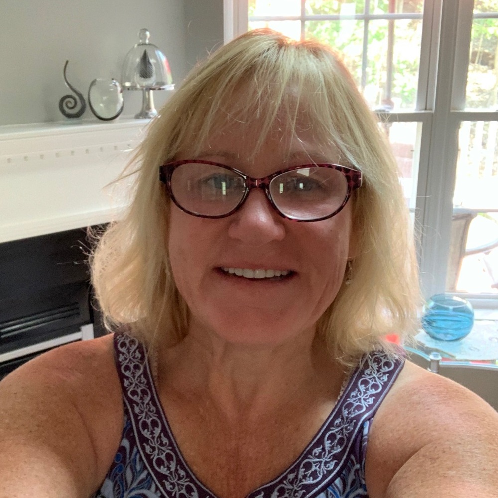 Meet your Posher, Lynn